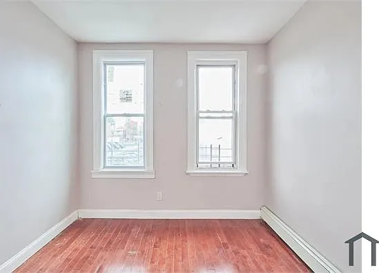 717 E 242nd St #1R — Photo 8