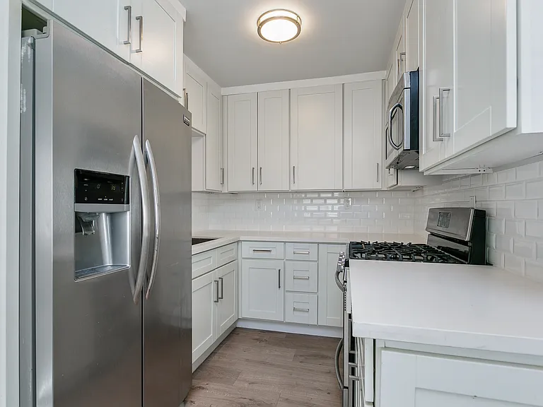 2895 W 11th St #5A — Photo 1