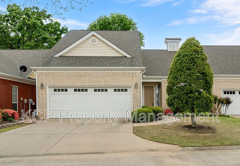 60 Jeffrey Way #1 — Photo 2