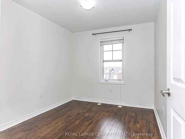 561 Speyer Cir — Photo 26
