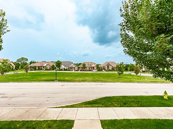 5th image of 1170 Cavaletti Cir W