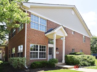 9 Wolcott Ct, Elmhurst, IL 60126