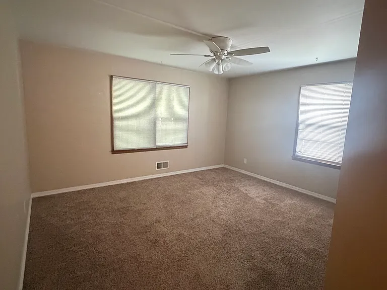 1736 S Park Ave #1 — Photo 5