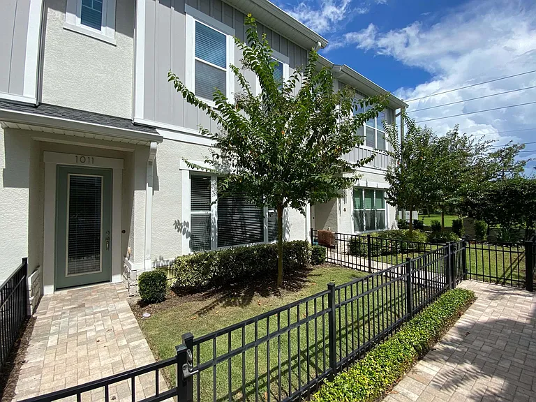1011 Lychee Ct — Photo 43