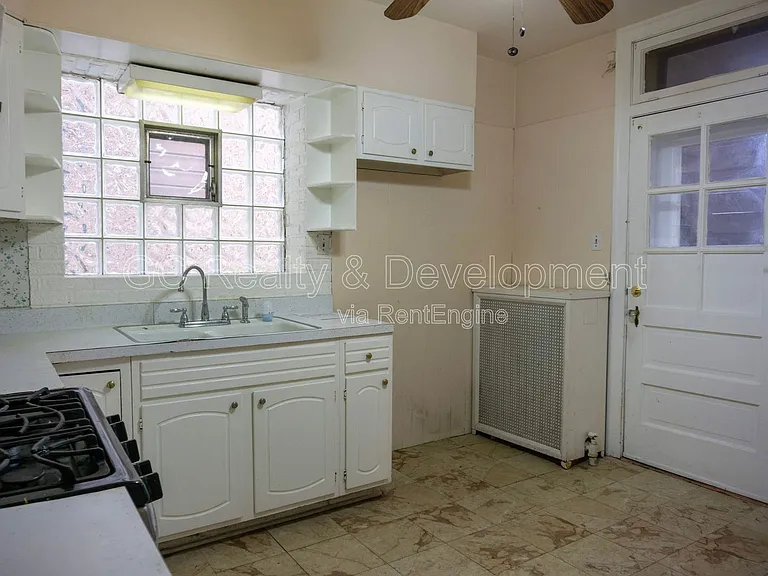 3841 N Sawyer Ave #1 — Photo 9