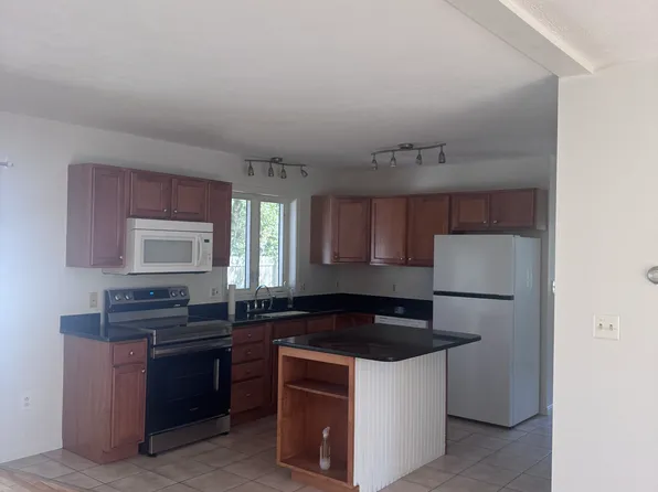 49 Deane St, Portland, ME 04102