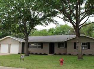 6901 Riviera Dr, North Richland Hills, TX 76180