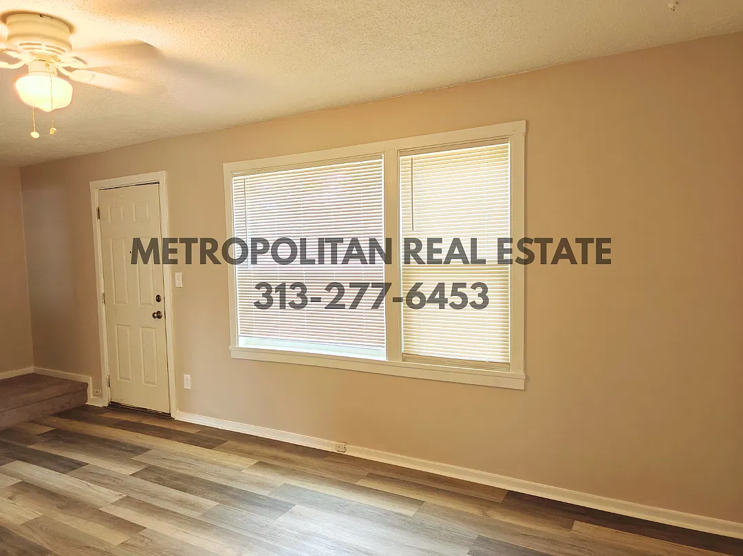 3 bed, 1054 sqft, $1,300 — Photo 3