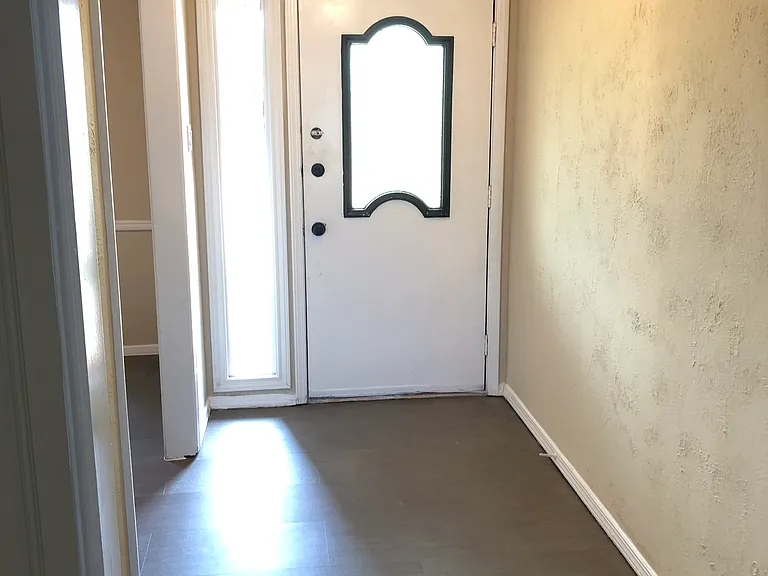 613 Trail View Ln — Photo 4