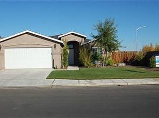 2299 Coventry Ave, Clovis, CA 93611