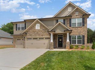 188 Shadow Trl, Clemmons, NC 27012