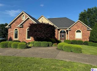 818 Lakeside Dr, Elizabethtown, KY 42701