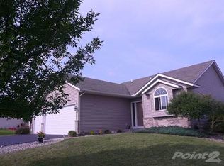 2144 Staghorn Dr, Shakopee, MN 55379