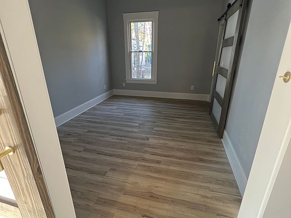 4th image of 636 Old Shakertown Rd