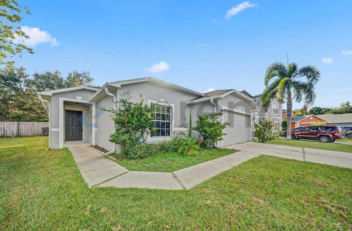 3 bed, 1850 sqft, $2,475 — Photo 1