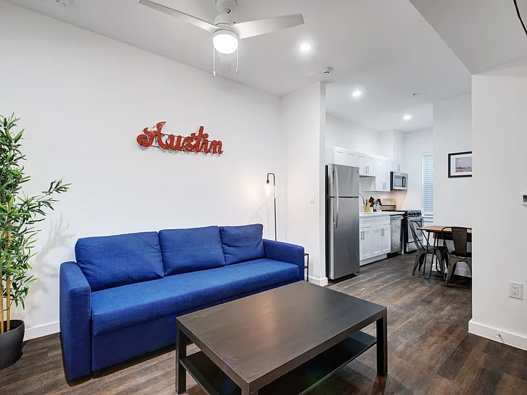 Avia Apartments — Photo 7