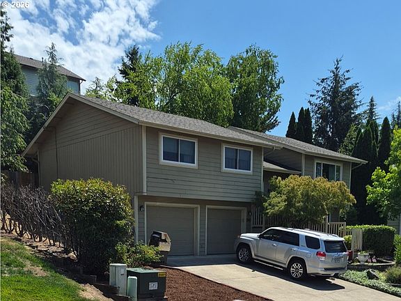 2nd image of 1343 NW Vallejo Dr