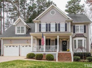 106 Creekhill Dr, Holly Springs, NC 27540