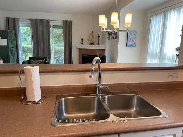 684 Johnston Park Ave — Photo 10