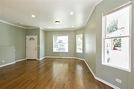 2nd image of 936 N Lockwood Ave