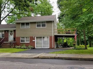 253 S 3rd St, Quakertown, PA 18951