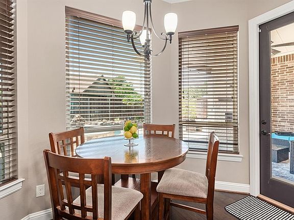 2nd image of 4813 Highgate Ln