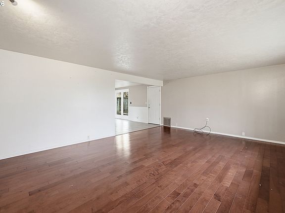 5th image of 1365 Quaker St