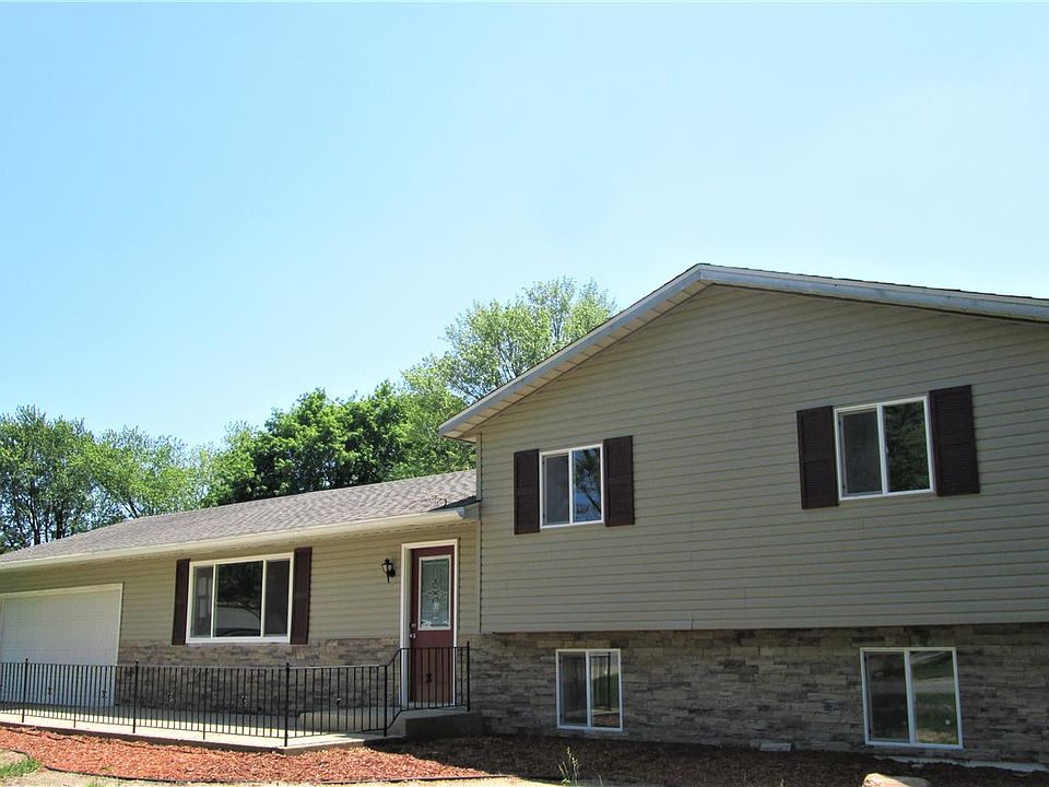 1st image of 18100 Amberly Ln
