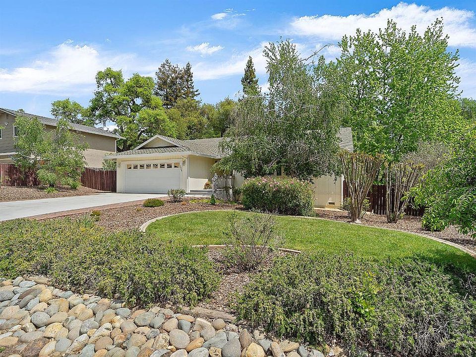 1st image of 3088 Merrywood Cir