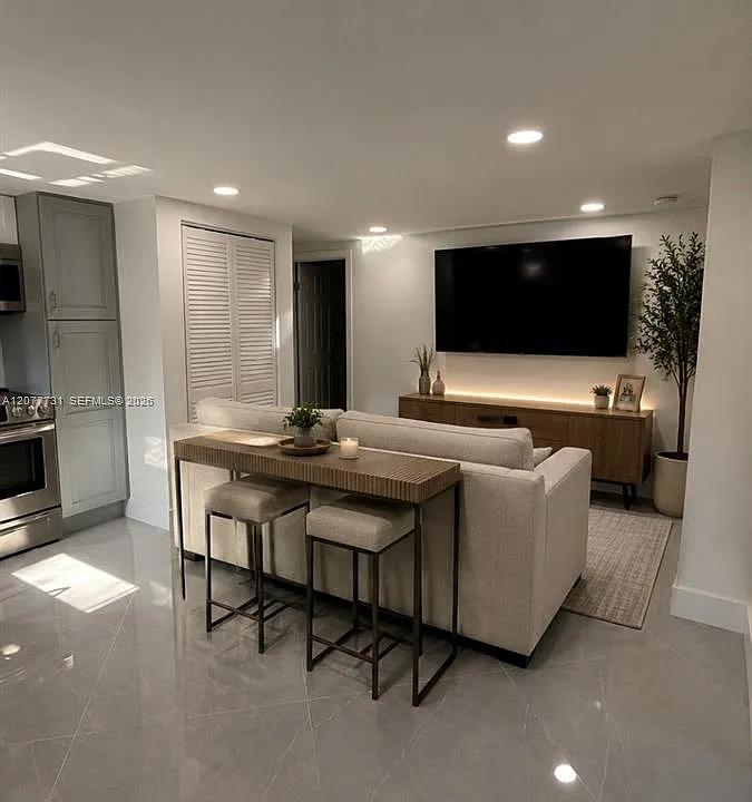 305 NE 58th Ter