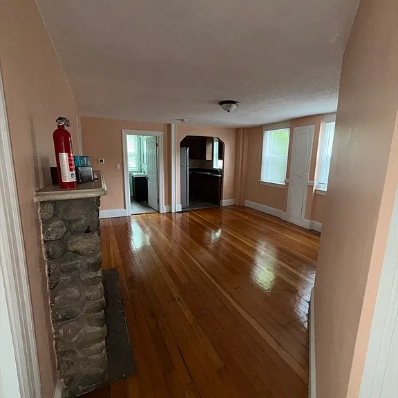 81 Brown St #A — Photo 20