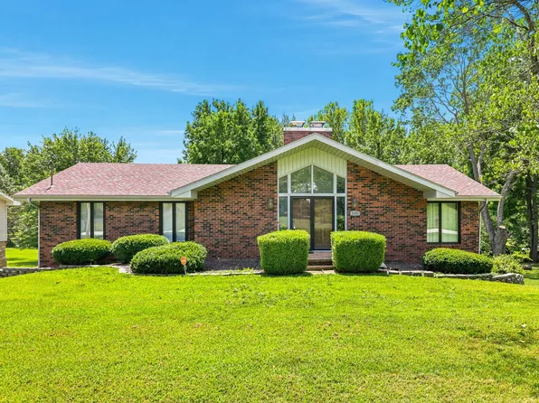 1050 E Camorene Street, Springfield, MO 65803