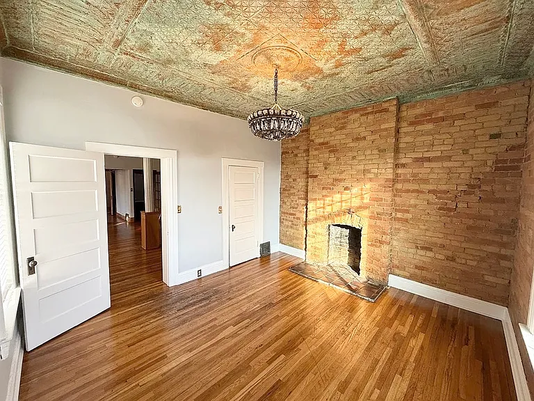 253 E 5th Ave #1 — Photo 6