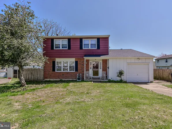 9 Weatherford Ct, New Castle, DE 19720