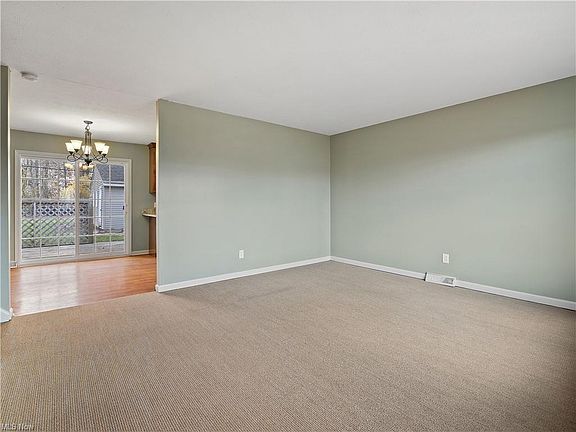 4th image of 363 Erieview Blvd