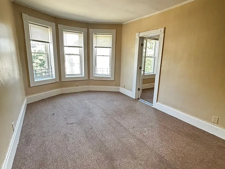 45 49 Vernon Street 845 #855 — Photo 10