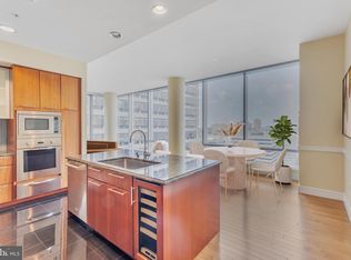 1414 S Penn Sq Unit 27F, Philadelphia, PA