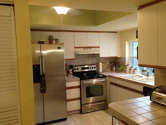 3rd image of 11140 NW 28th St