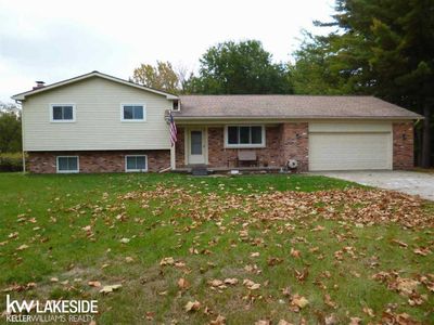 8961 Gratiot Ave, Columbus, MI, 48063