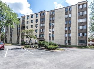 9745 S Karlov Ave APT 607, Oak Lawn, IL 60453