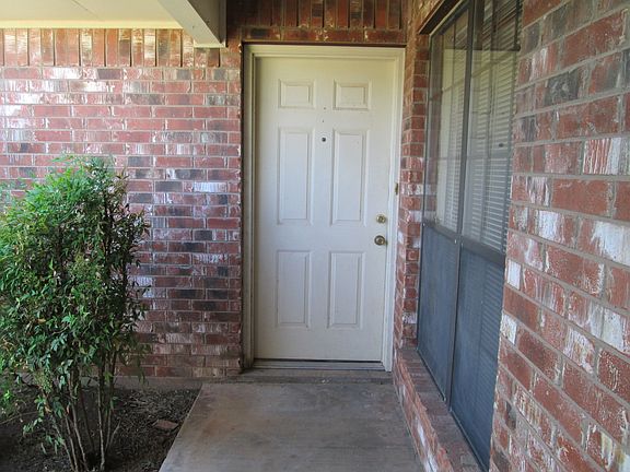 3rd image of 3604 Rock Brook Dr