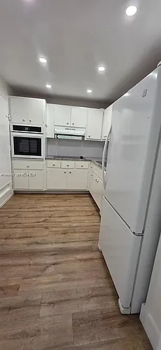 400 Kings Point Dr #1122 Photo 1