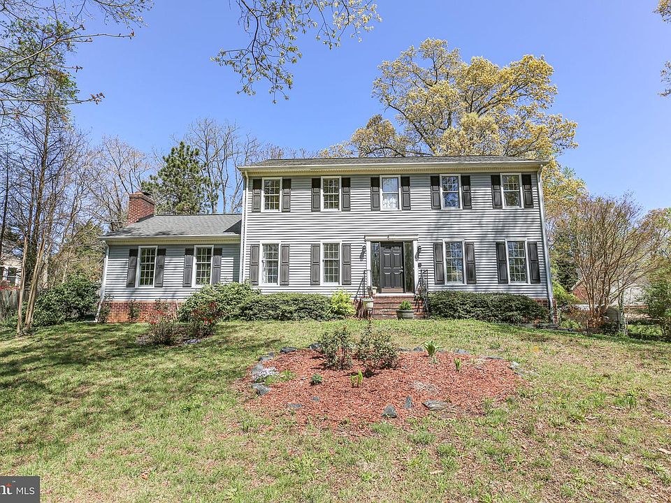 1st image of 410 Collingwood Dr