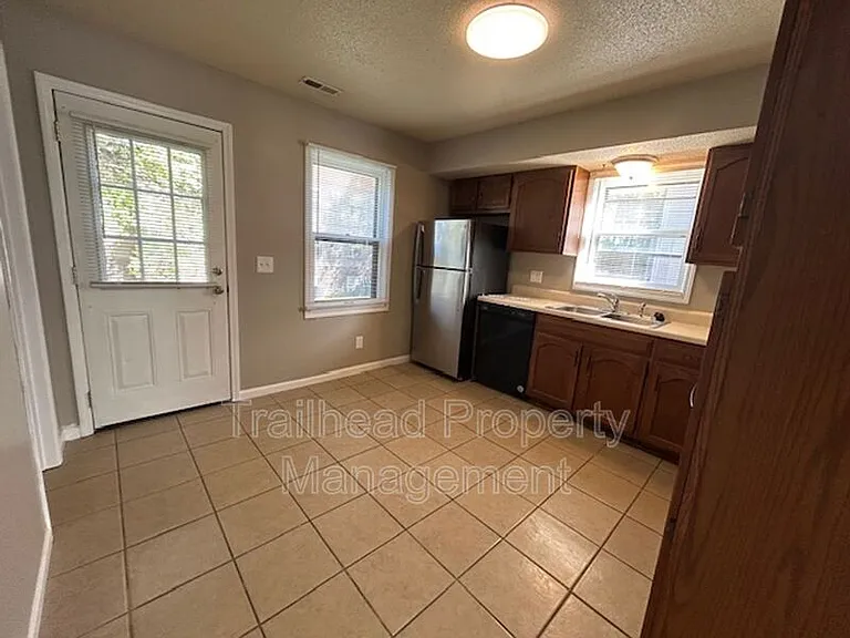 219 N Garrison Ave #4 — Photo 5