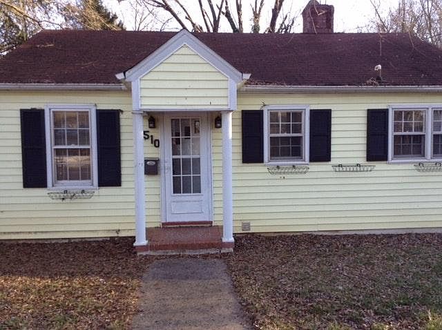 510 West Street front of house