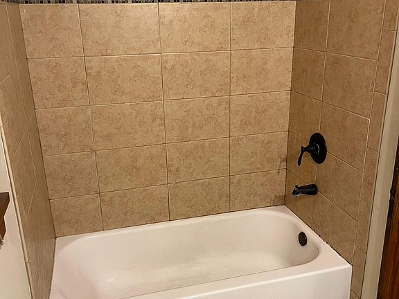 5th image of 3426 N Bell Ave #1
