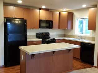 730 207th Pl SE #202, Bothell, WA 98012