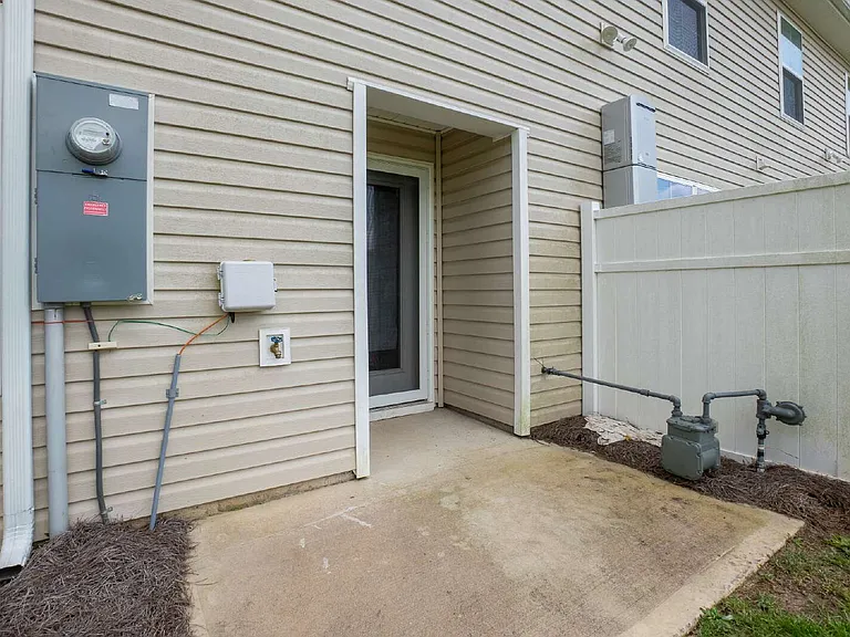 306 Wall St — Photo 23