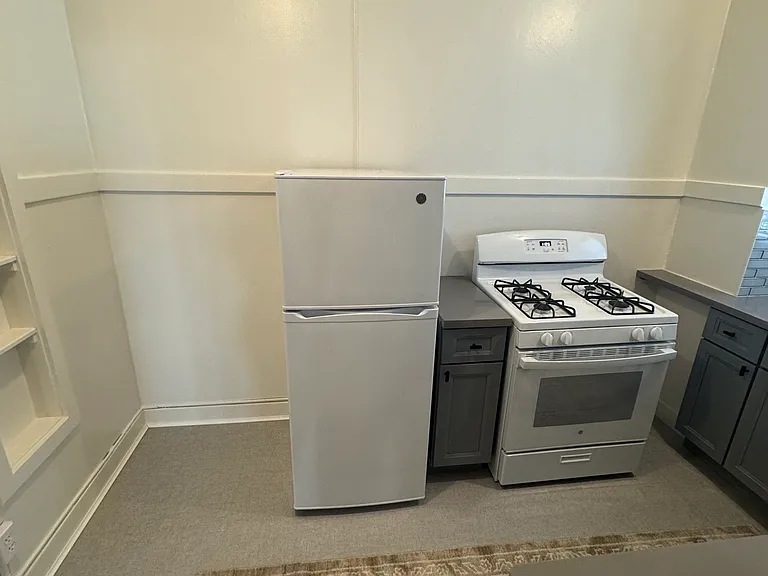 72 Vernon St #6 — Photo 8