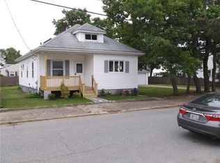 117 Liberty St, Pawtucket, RI 02861